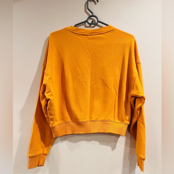 🔥Weekday sweatshirt 🔥 - Picture 2 of 6